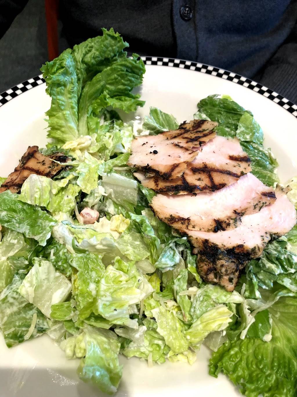 Black Bear Diner | restaurant | 3050 N Tegner Rd, Turlock, CA 95380, USA | 2096323000 OR +1 209-632-3000