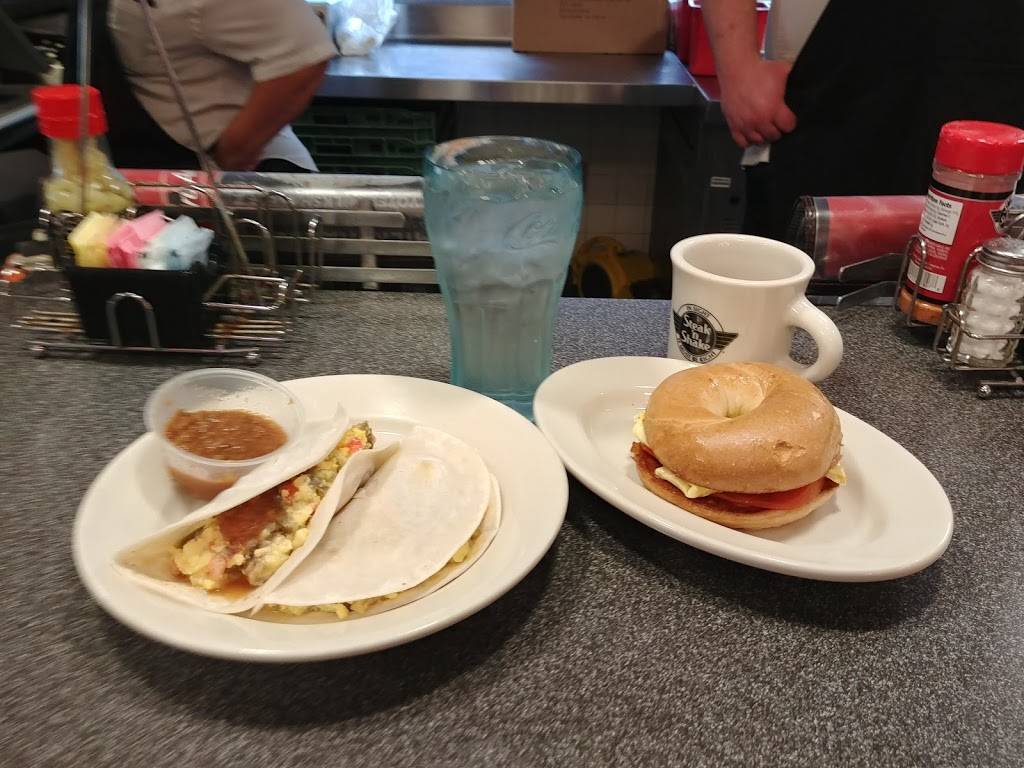 Steak n Shake | restaurant | 10835 Kings Rd, Myrtle Beach, SC 29572, USA | 8434975700 OR +1 843-497-5700