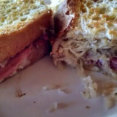 T House BBQ | restaurant | 8494 Willow Grove Hwy, Allons, TN 38541, USA | 9318236956 OR +1 931-823-6956