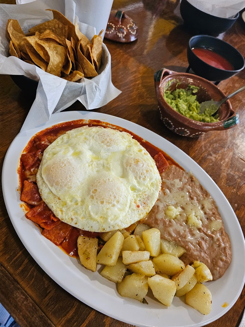 La Gran Victoria | restaurant | 401 N Richardson Ave, Roswell, NM 88201, USA | 5758405290 OR +1 575-840-5290