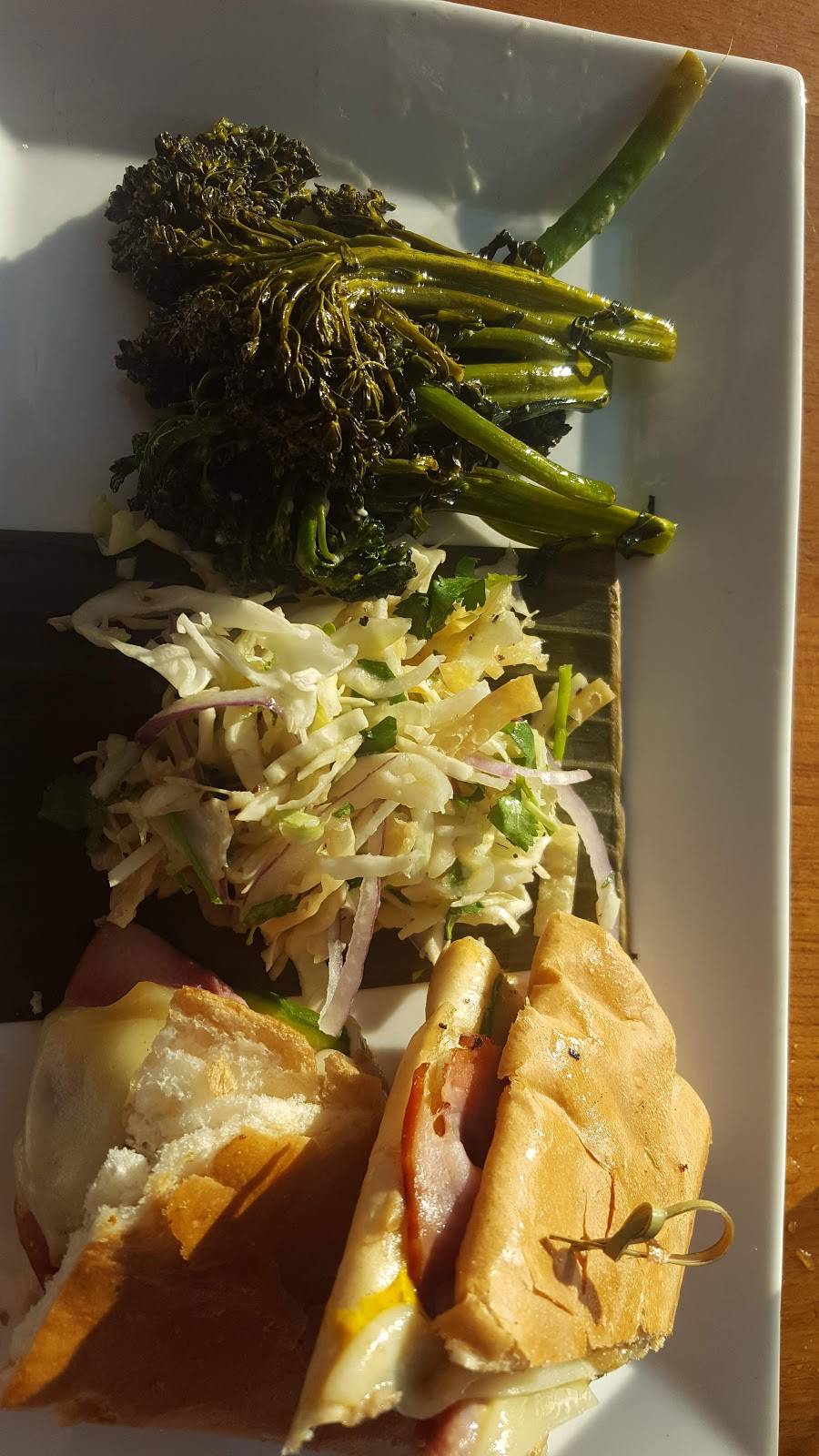 Tommy Bahama Restaurant, Bar & Store | restaurant | 126 Soundings Ave #2, Jupiter, FL 33477, USA | 5614066605 OR +1 561-406-6605