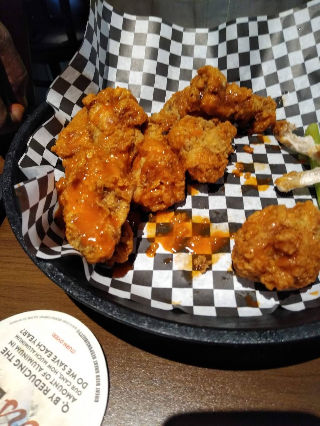 Uncle Linnys Food and Brews | restaurant | 3901 Pontoon Rd, Granite City, IL 62040, USA | 6187971800 OR +1 618-797-1800