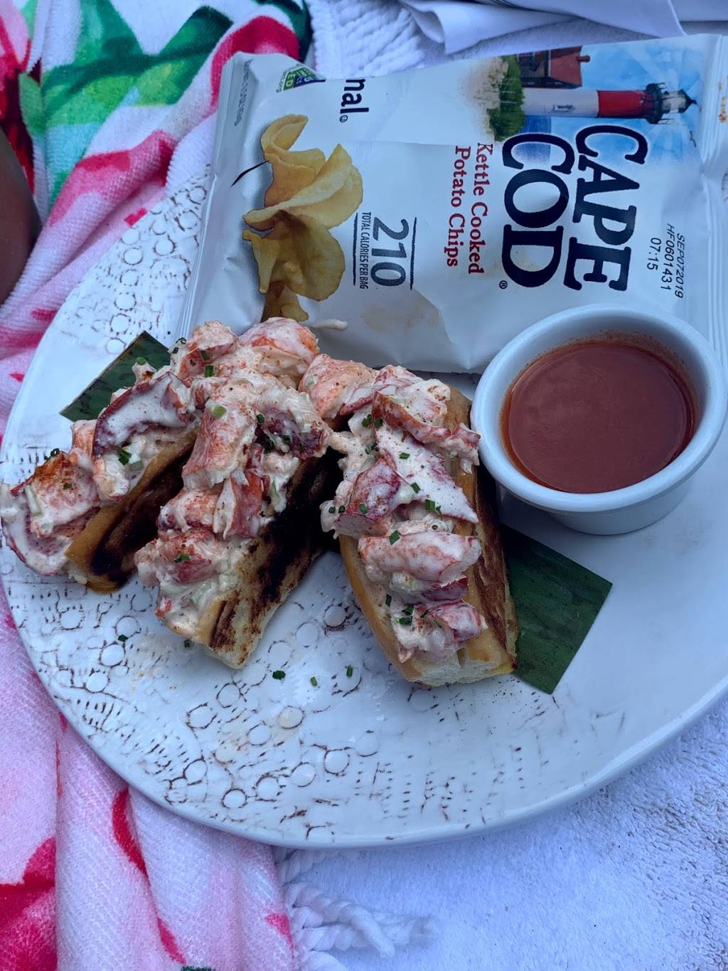 The Beach | restaurant | 355 W 16th St, New York, NY 10011, USA | 2122292336 OR +1 212-229-2336