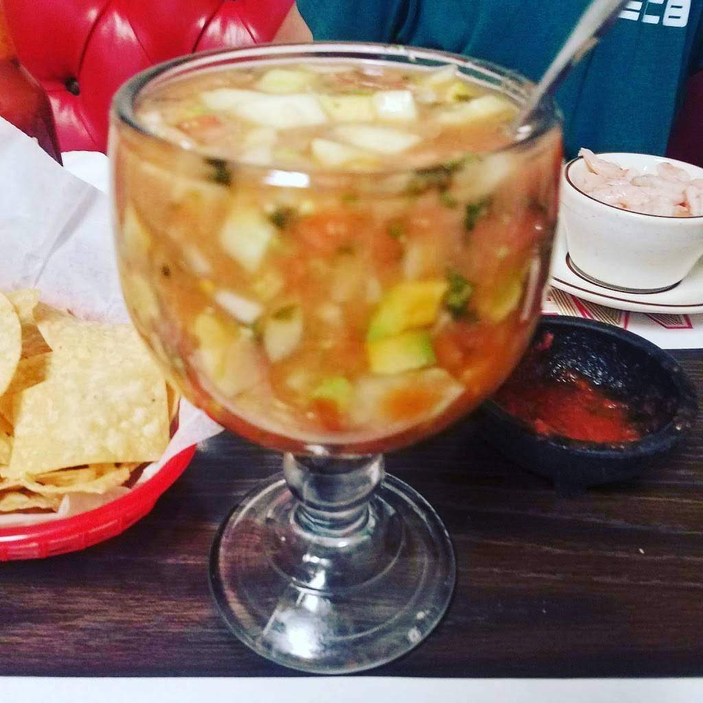 Los Chiles Mexican Restaurant | restaurant | 17051 E Ave O, Palmdale, CA 93591, USA | 6612642975 OR +1 661-264-2975