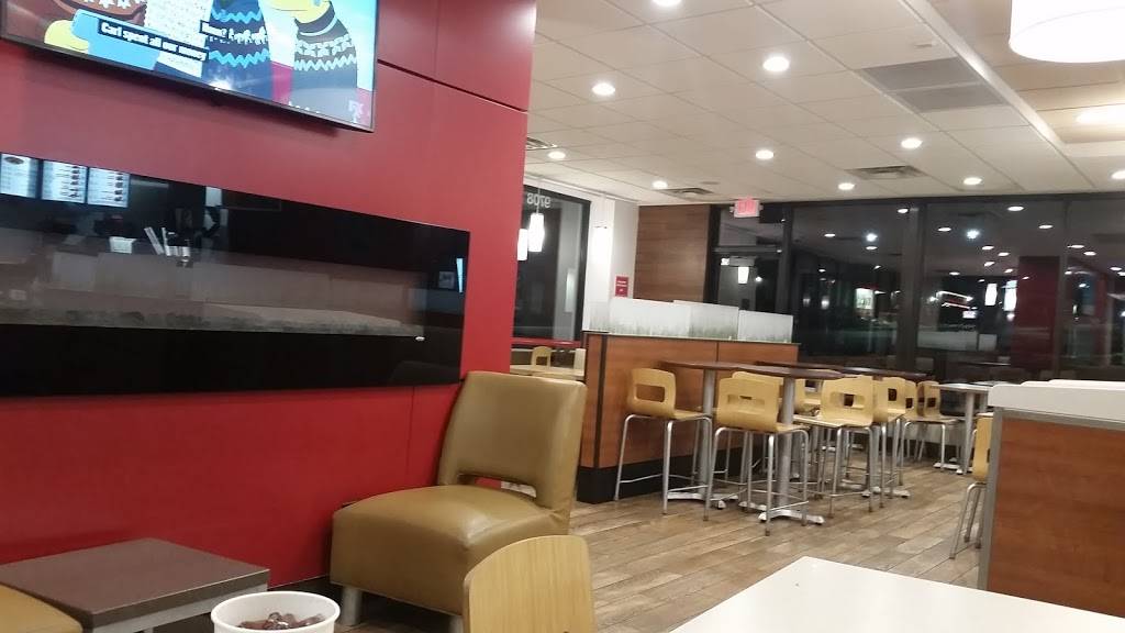 Wendys | restaurant | 9708 E 63rd St, Raytown, MO 64133, USA | 8163534112 OR +1 816-353-4112