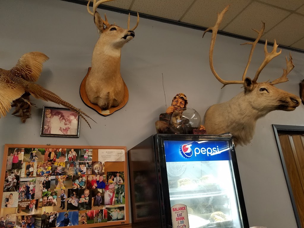 Catfish Island | restaurant | 5319 AR-1, Colt, AR 72326, USA | 8706331706 OR +1 870-633-1706