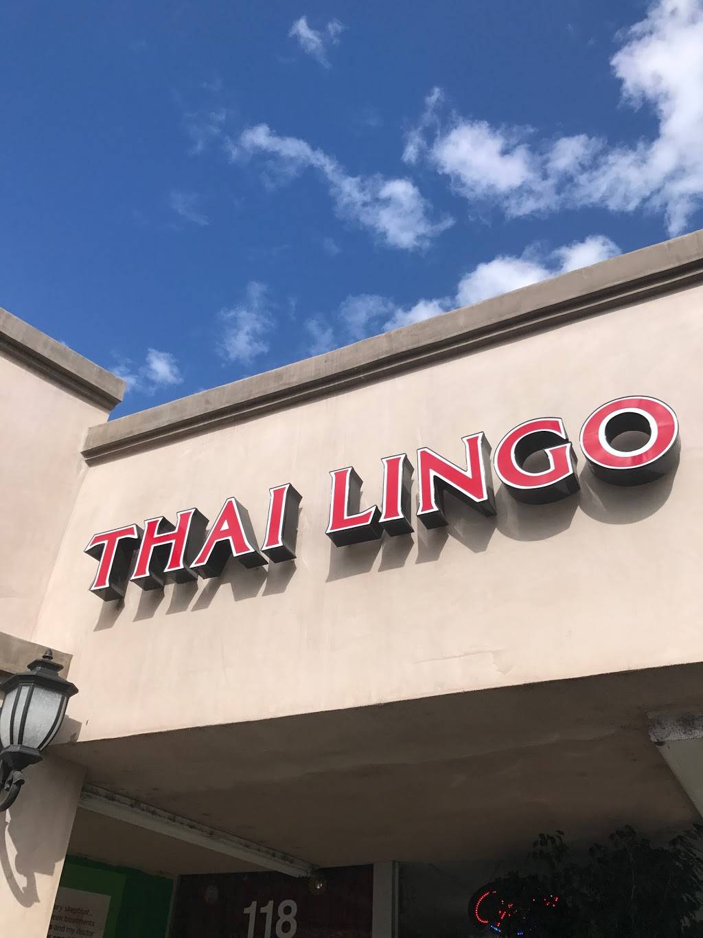 Thai Lingo Restaurant | restaurant | 118 N Tustin Ave, Anaheim, CA 92807, USA | 7149983241 OR +1 714-998-3241