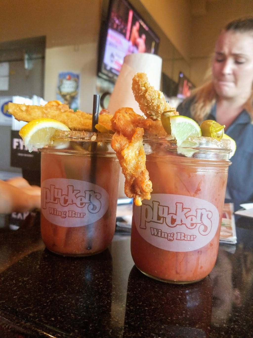 Pluckers Wing Bar | restaurant | 300 Mays Crossing Dr Ste 300, Round Rock, TX 78664, USA | 5126719464 OR +1 512-671-9464