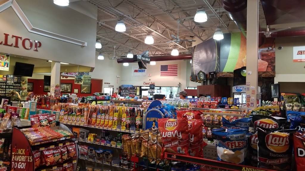 Workmans Hilltop Travel Center | restaurant | 8265 AR-282, Alma, AR 72921, USA | 4796321356 OR +1 479-632-1356