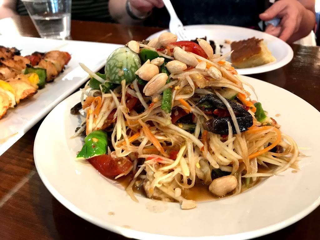 Monsoon Siam | restaurant | 2045 Atwood Ave, Madison, WI 53704, USA | 6082849282 OR +1 608-284-9282