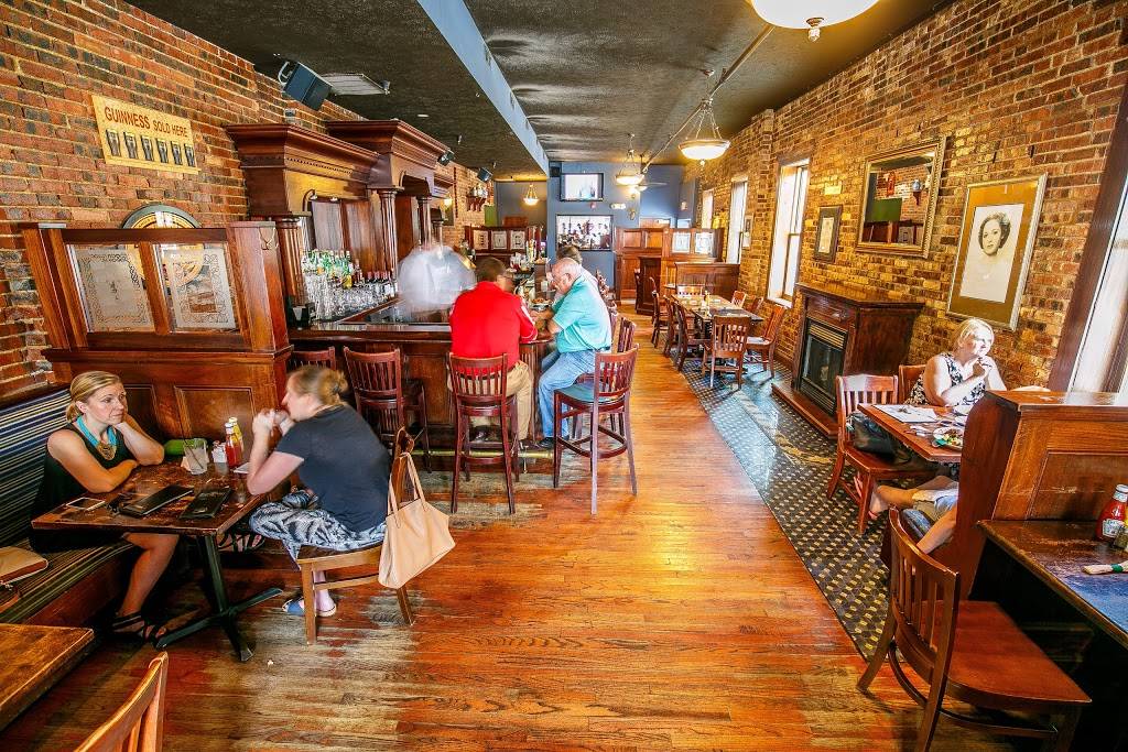 Maggie Mileys | restaurant | 126 E Beaufort St, Normal, IL 61761, USA | 3098074301 OR +1 309-807-4301