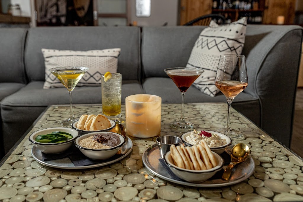 St Ann Wine Bar | night club | 22 St Ann Dr #2, Mandeville, LA 70471, USA | 9857780505 OR +1 985-778-0505