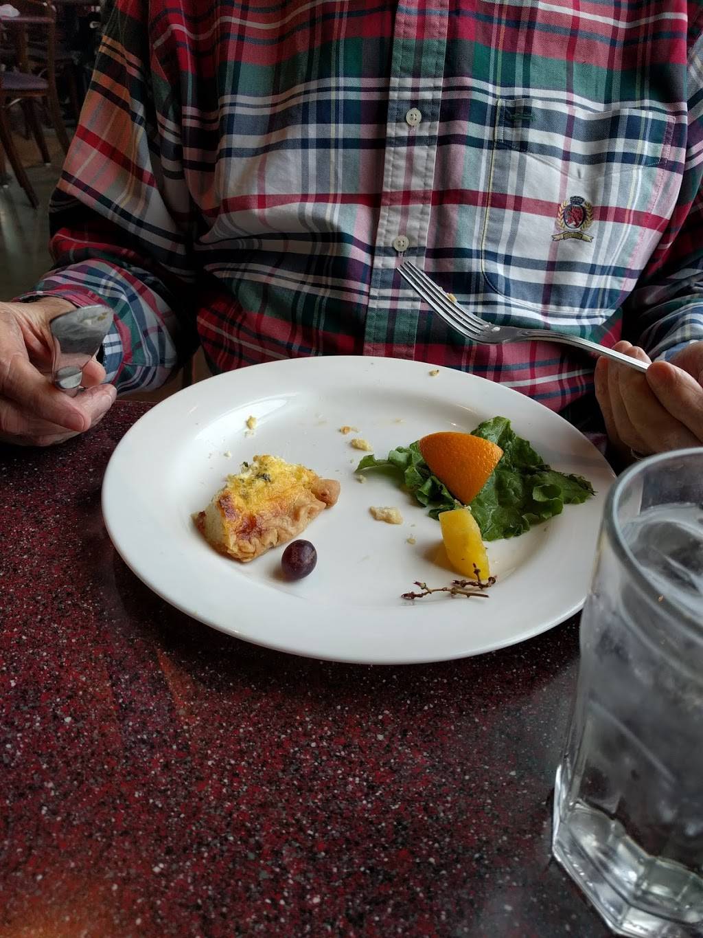 Market Basket | restaurant | 2501 S 90th St, Omaha, NE 68124, USA | 4023971100 OR +1 402-397-1100