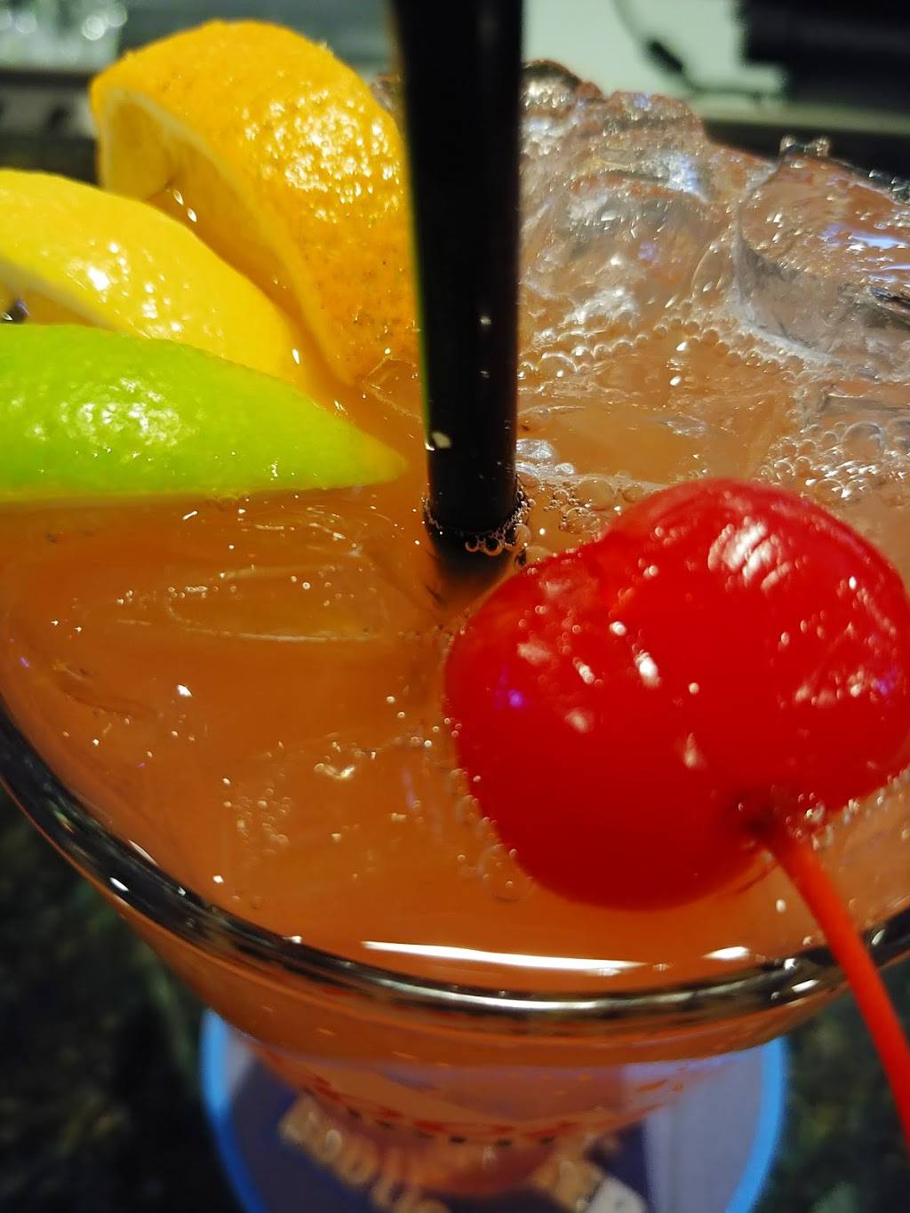 Hangar Pub and Grill Restaurant Of Greenfield | restaurant | 30 Federal St, Greenfield, MA 01301, USA | 4137739464 OR +1 413-773-9464