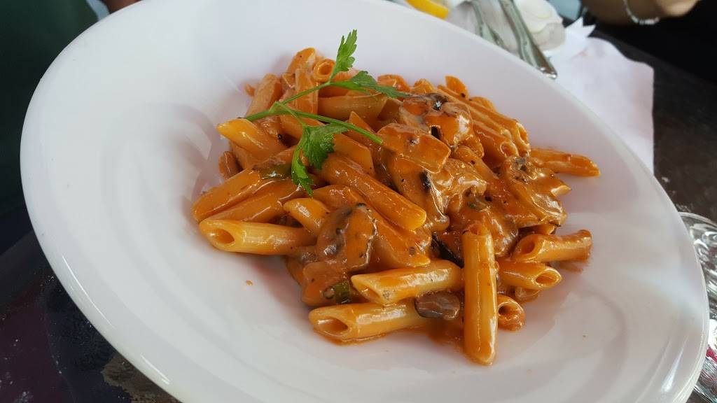 Piazza Romana | restaurant | 339 Chemin du Bord-du-Lac, Pointe-Claire, QC H9S 4L6, Canada | 5146973593 OR +1 514-697-3593