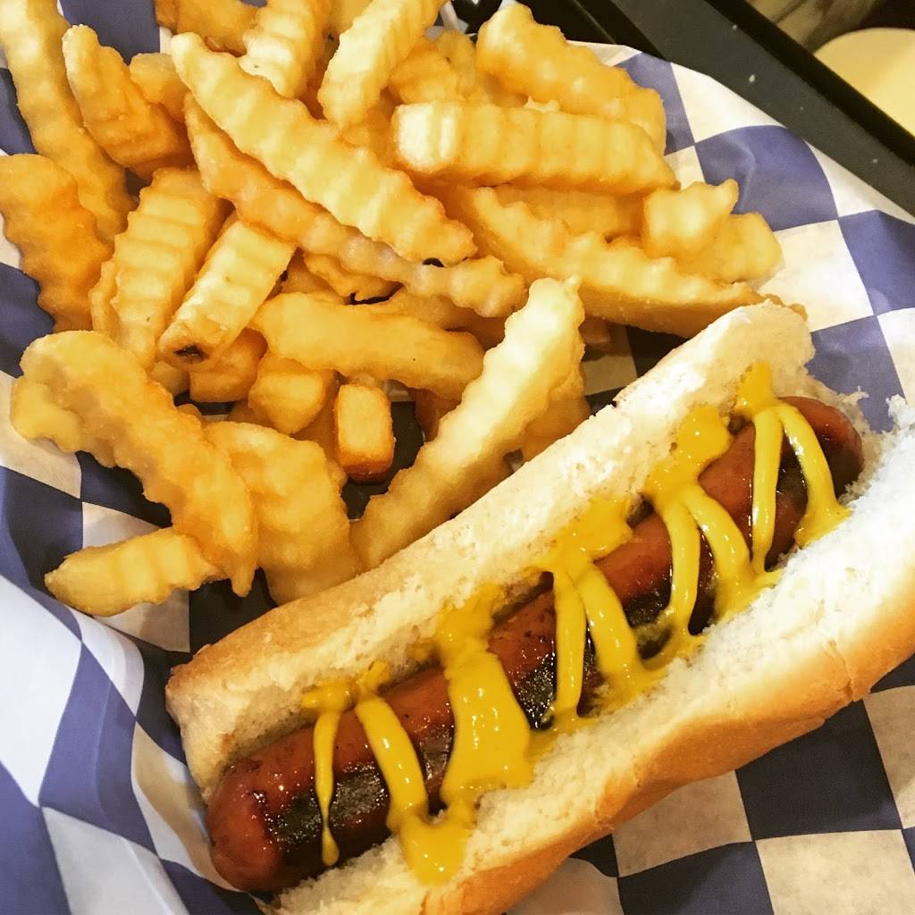 Neck District Grill | restaurant | 1042 Hudson Rd, Cambridge, MD 21613, USA | 4102283052 OR +1 410-228-3052