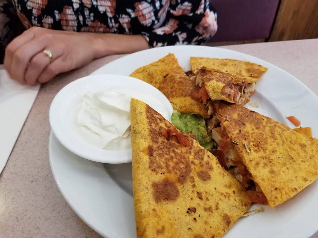 3 Guys | restaurant | 49 E 96th St, New York, NY 10128, USA | 2123483800 OR +1 212-348-3800