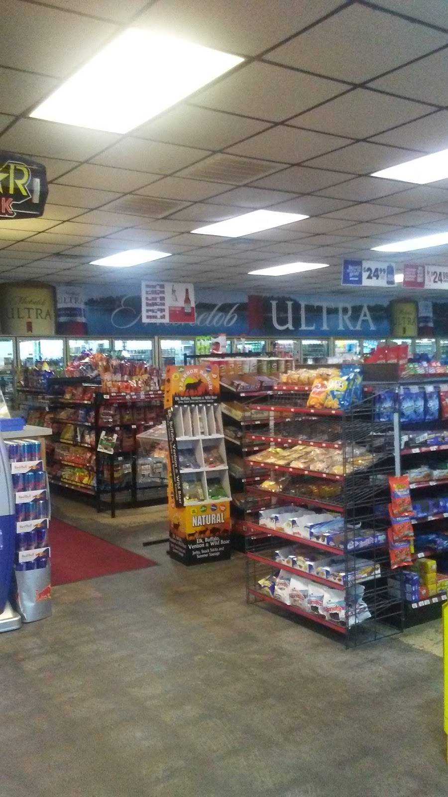 Lakeside Grill & Grocery | restaurant | 250 US-380 W, Runaway Bay, TX 76426, USA | 9405752597 OR +1 940-575-2597