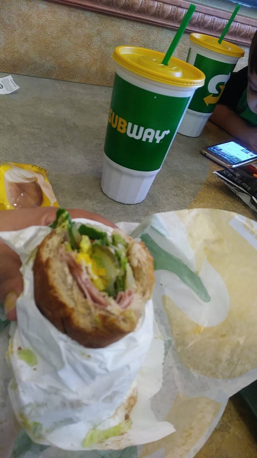 Subway Restaurants | restaurant | 3530 Temple Avenue, University Plaza Unit B-2, Pomona, CA 91768, USA | 9095989474 OR +1 909-598-9474