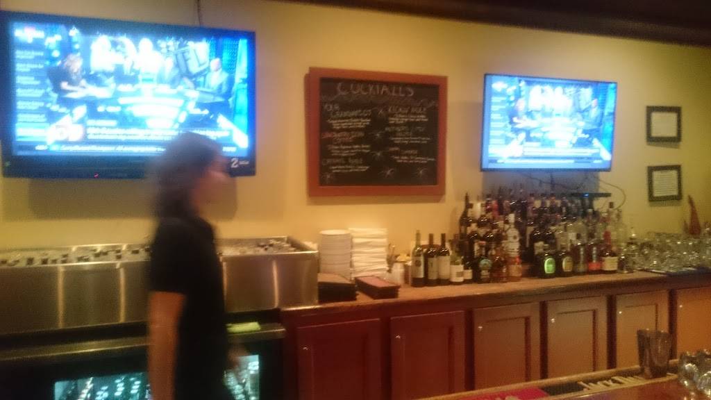 Kickin Chicken | restaurant | 1175 Folly Rd, Charleston, SC 29412, USA | 8432256996 OR +1 843-225-6996