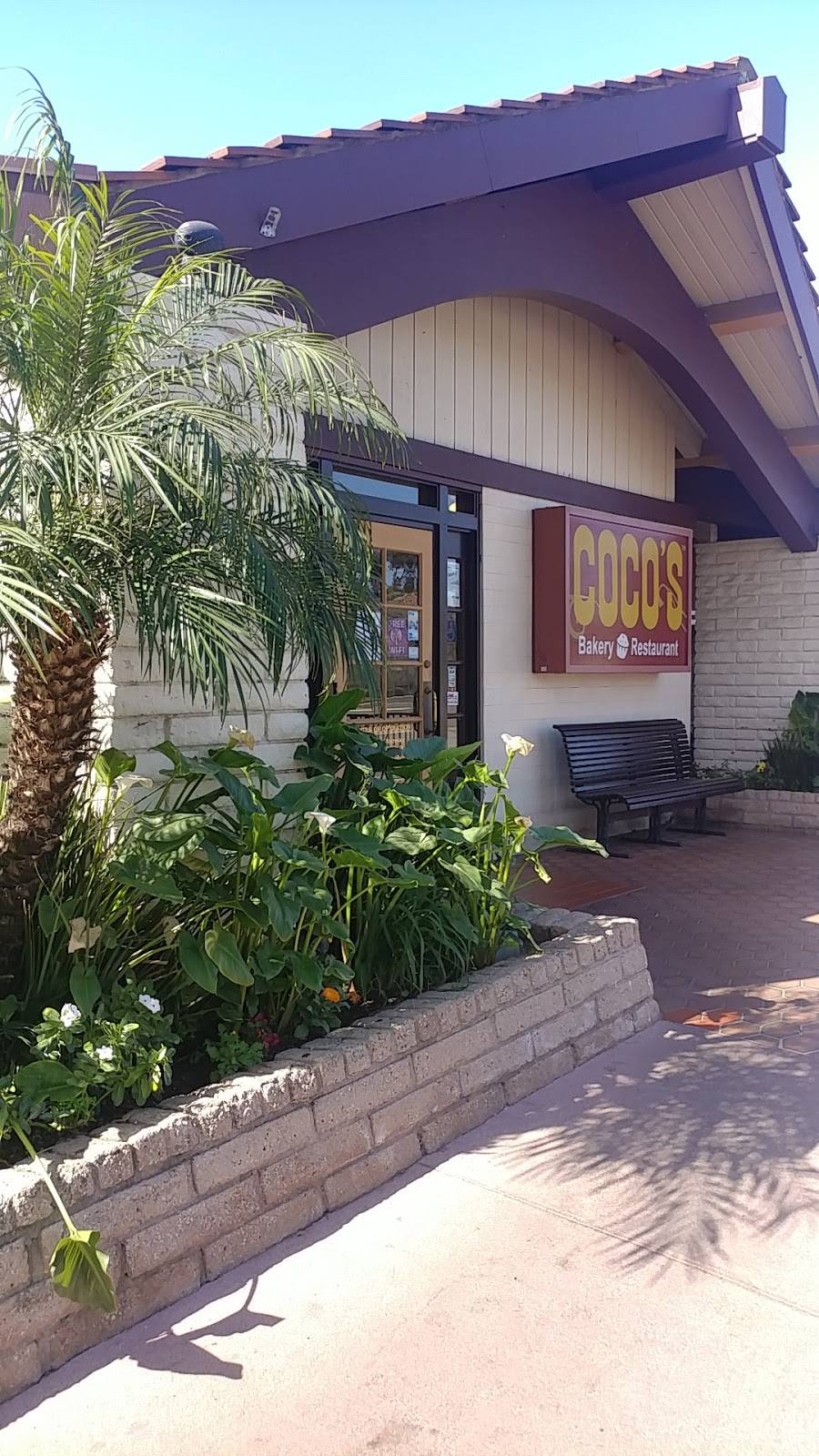 Cocos Bakery Restaurant | restaurant | 2501 Via Campo, Montebello, CA 90640, USA | 3237284690 OR +1 323-728-4690