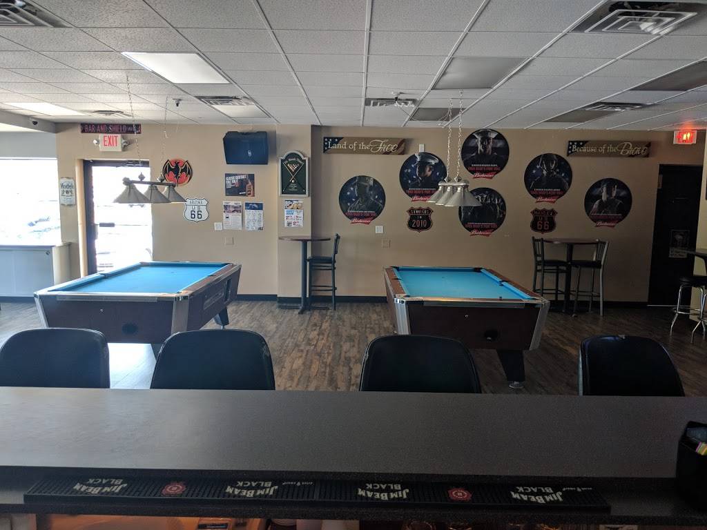 v3 Bar & Grill | restaurant | 2056 Main St, Green Bay, WI 54302, USA | 9205445479 OR +1 920-544-5479