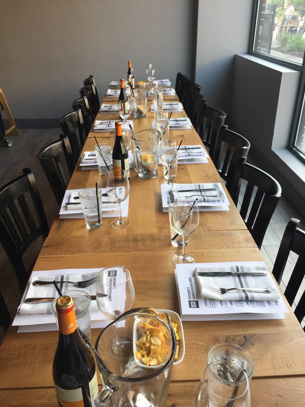 King Farm Village Center | shopping mall | 302-404 King Farm Blvd, Rockville, MD 20850, USA | 7034424300 OR +1 703-442-4300