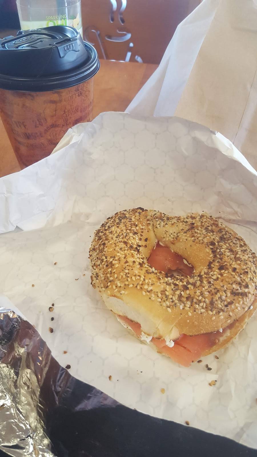 Davellis Bagel Cafe | restaurant | 201 W Stein Hwy, Seaford, DE 19973, USA | 3026296252 OR +1 302-629-6252