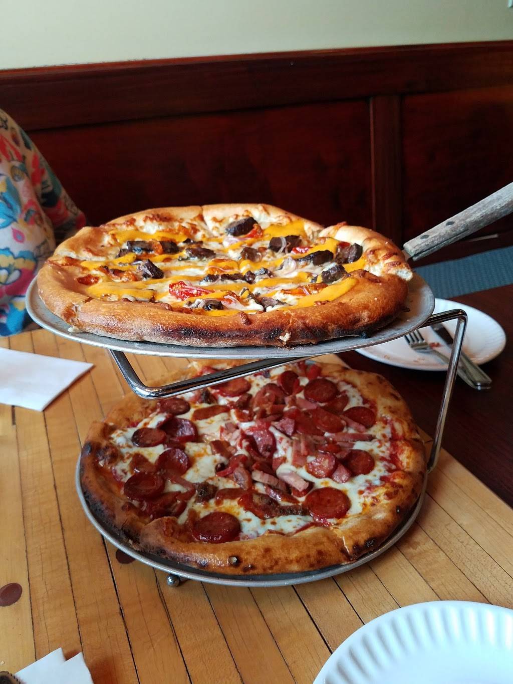 Zoobies Old Town Tavern | restaurant | 1200 N Larch St, Lansing, MI 48906, USA | 5178973563 OR +1 517-897-3563