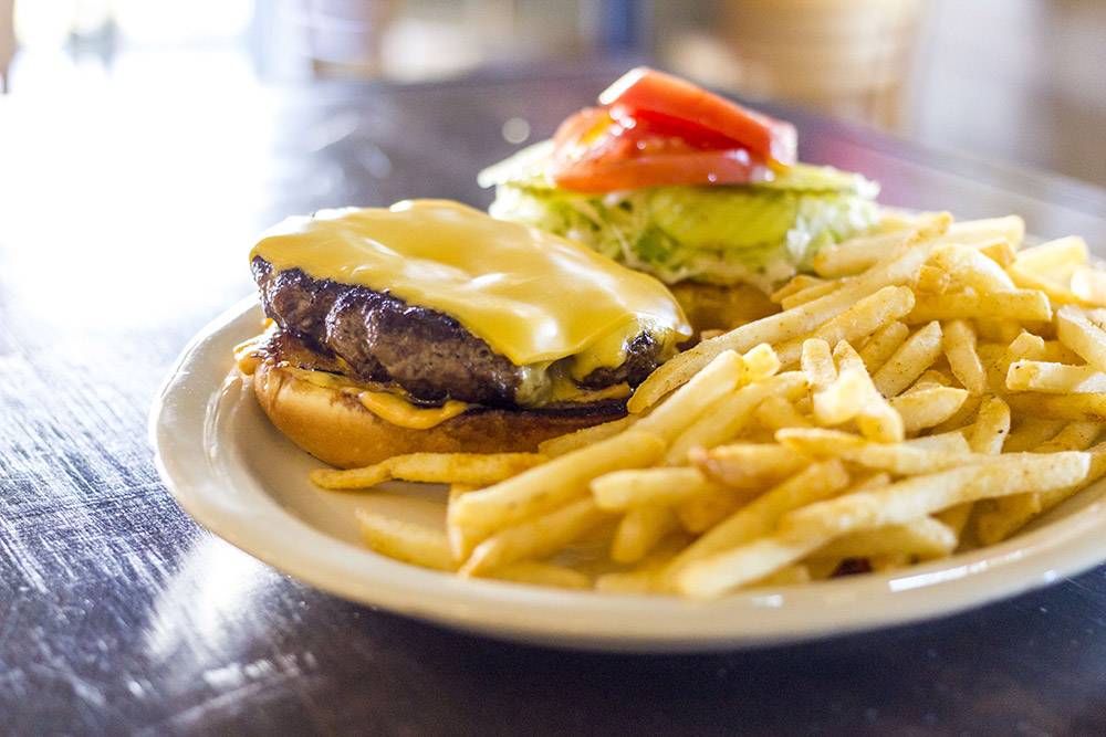 Bucky Moonshines | restaurant | 2912 Elm St, Dallas, TX 75226, USA | 2147486901 OR +1 214-748-6901