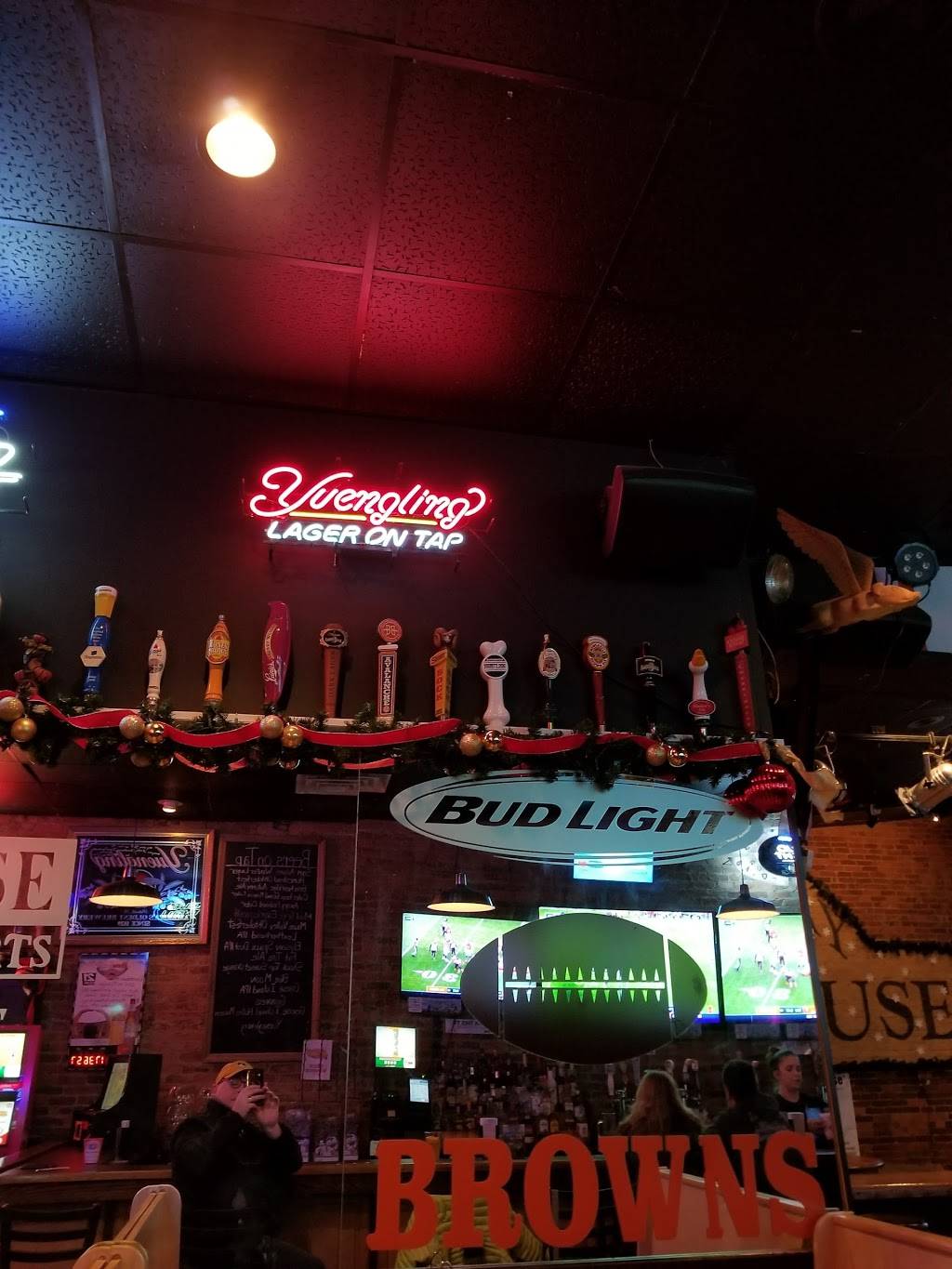 Broadway Brewhouse | restaurant | 3828, 127 S Broadway St, New Philadelphia, OH 44663, USA | 3303439231 OR +1 330-343-9231