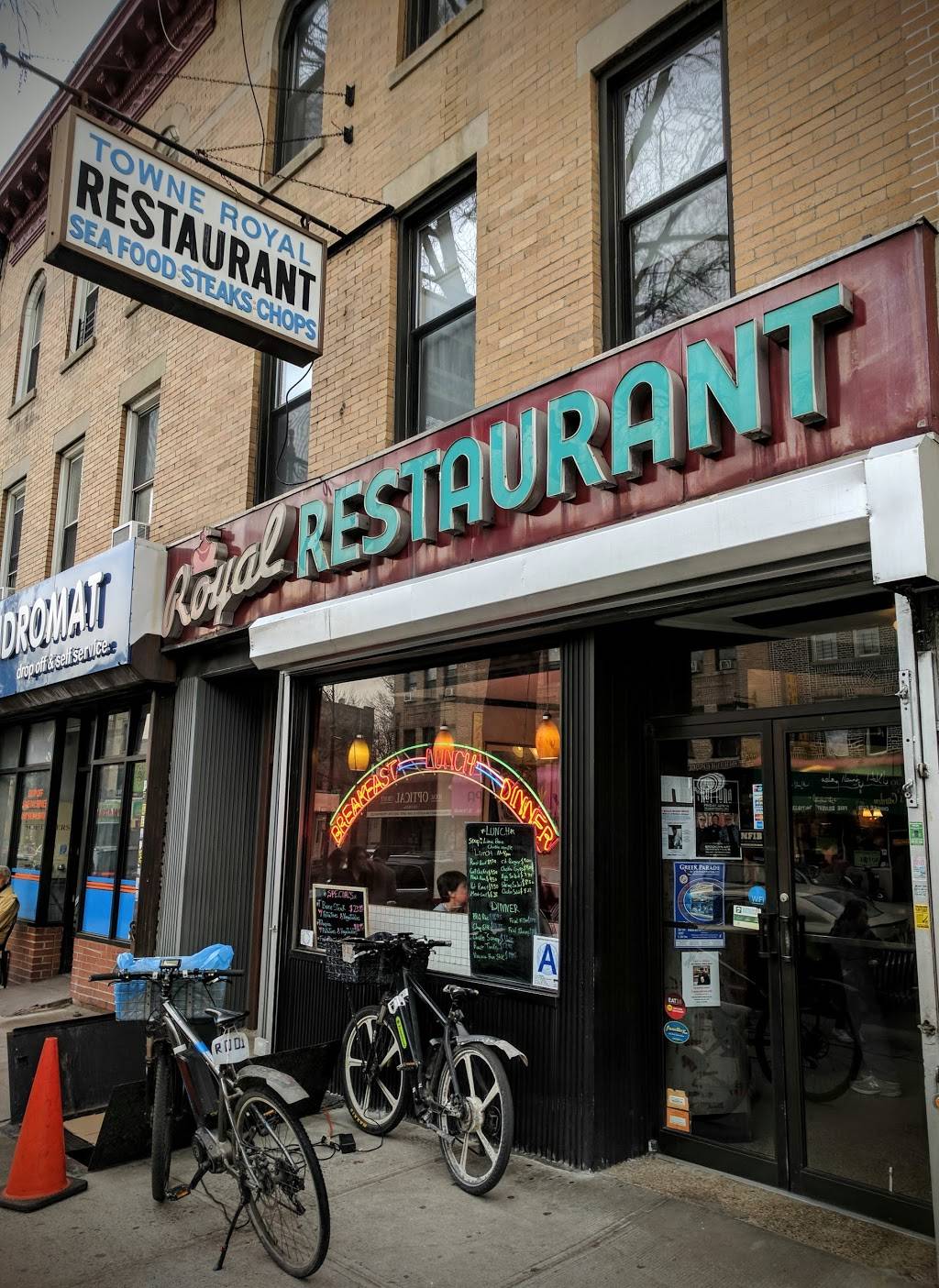 Royal | meal takeaway | 7609 5th Ave, Brooklyn, NY 11209, USA | 7182809813 OR +1 718-280-9813