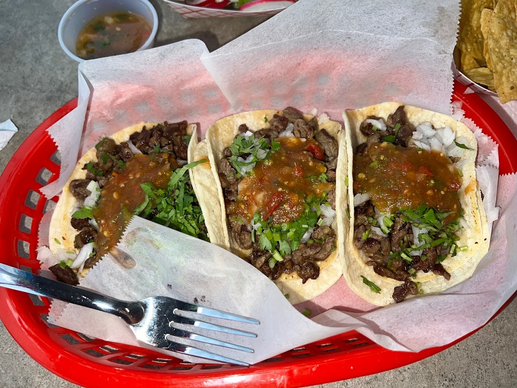 Taqueria Los Altos | restaurant | 6638 Bancroft Ave, Oakland, CA 94605, USA | 5109047042 OR +1 510-904-7042