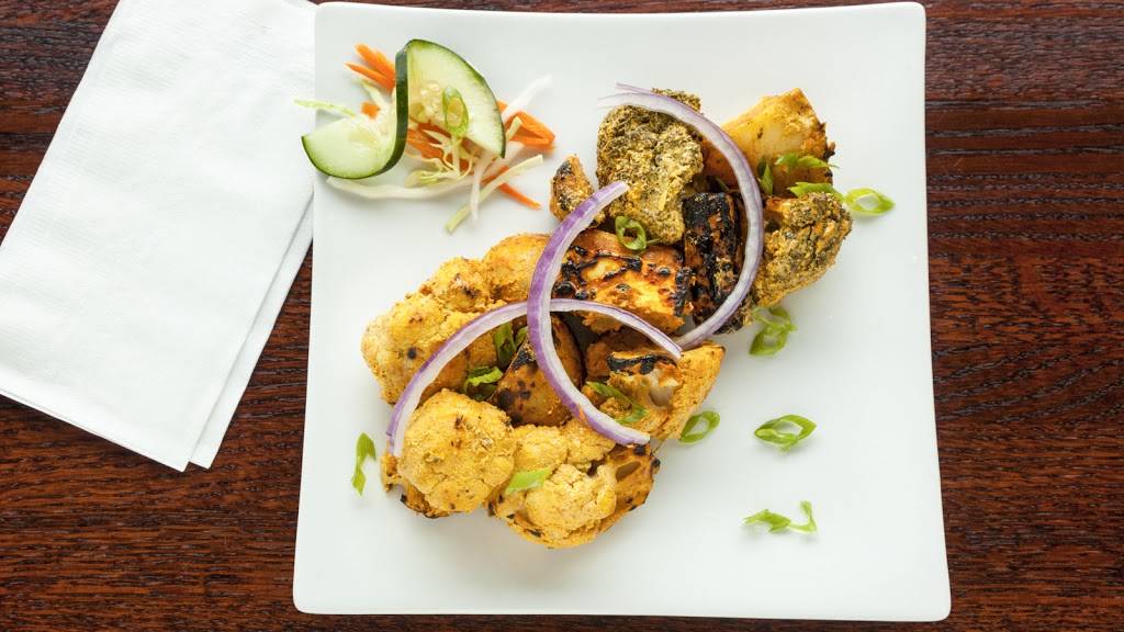 Maya Indian Bar & Grill | restaurant | 33 Tuttle St, Wakefield, MA 01880, USA | 7815872123 OR +1 781-587-2123