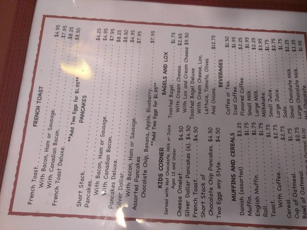 Malverne Diner | restaurant | 350 Hempstead Ave, Malverne, NY 11565, USA | 5165933382 OR +1 516-593-3382