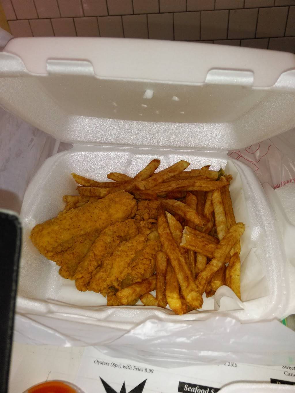 A Taste Of Seafood And More | restaurant | 1992 McCartney Rd, Youngstown, OH 44505, USA | 3305509594 OR +1 330-550-9594