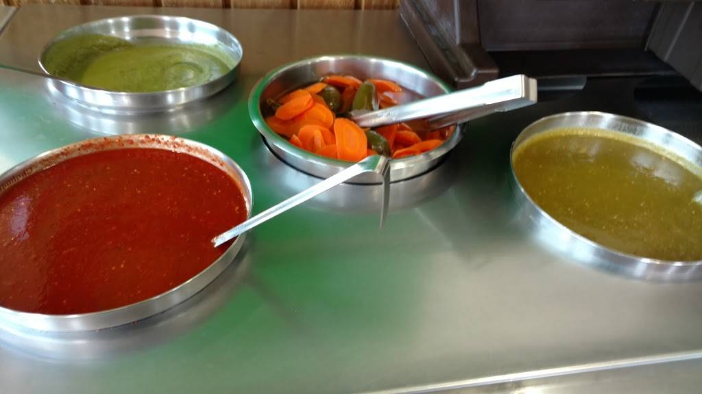 DLeons Taco Rico | restaurant | 831 N 48th St, Lincoln, NE 68504, USA | 4024674315 OR +1 402-467-4315