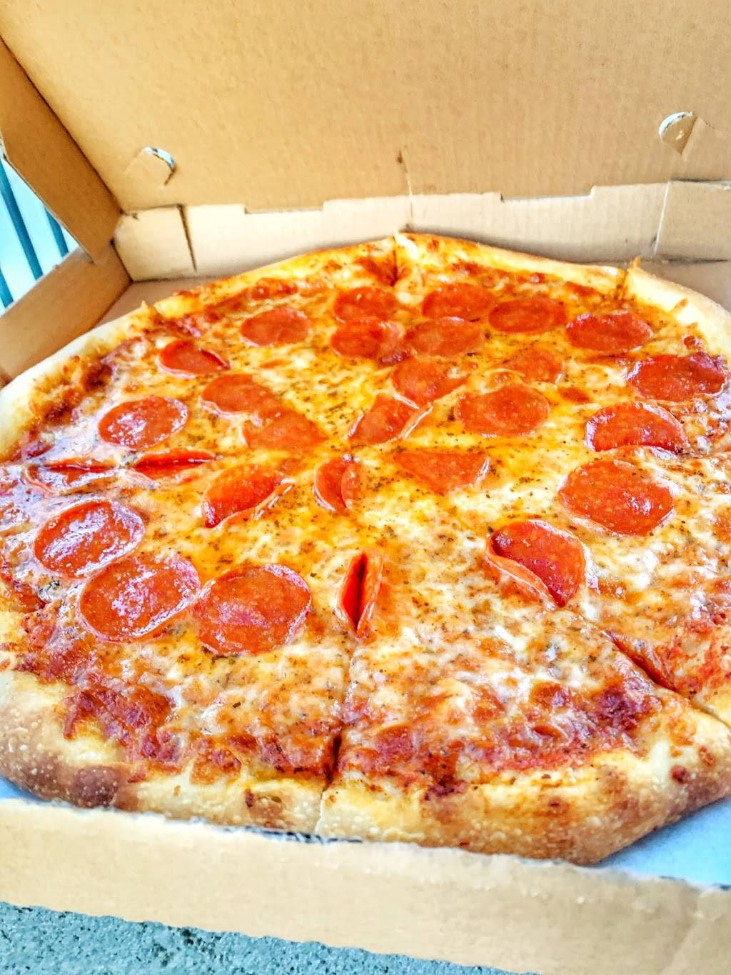 The Hut | restaurant | 4210 Vanowen Pl, Burbank, CA 91505, USA | 7474771181 OR +1 747-477-1181