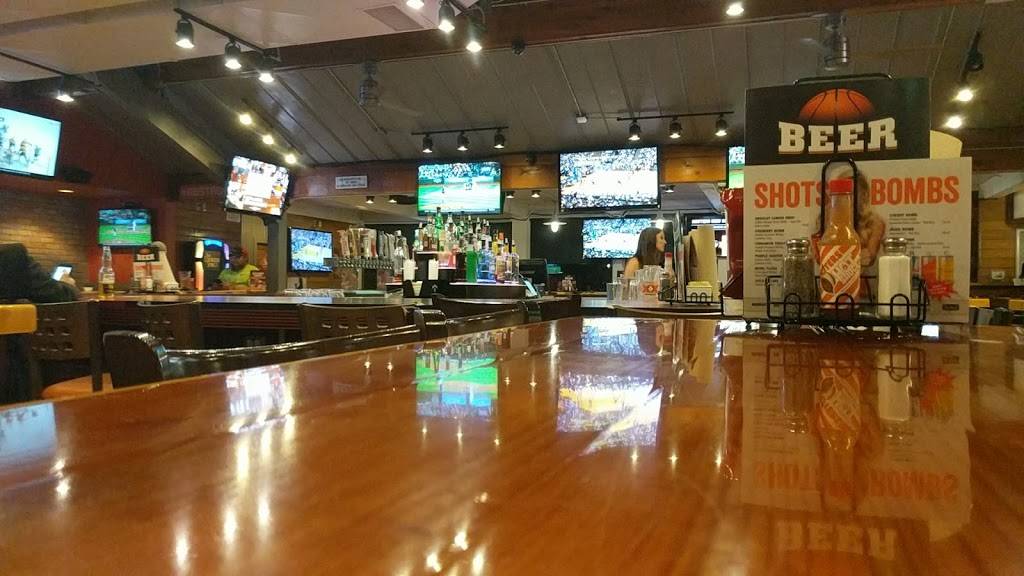 Hooters | meal takeaway | 5912 Brainerd Rd, Chattanooga, TN 37421, USA | 4234998668 OR +1 423-499-8668