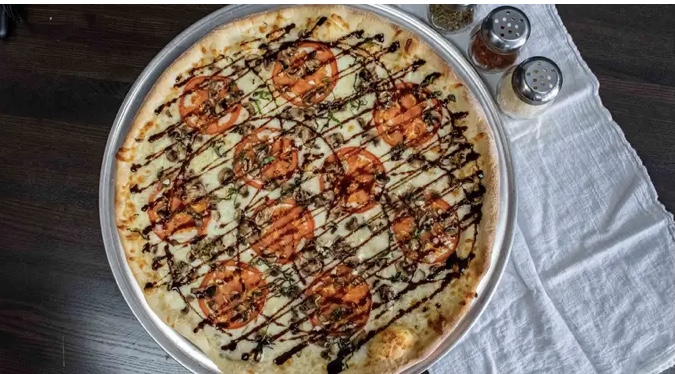 The Pizza Cutter | meal delivery | 5660 Bayshore Rd # 30, North Fort Myers, FL 33917, USA | 2399003003 OR +1 239-900-3003