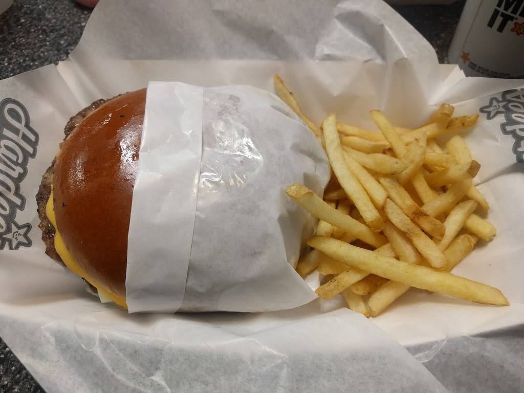 Hardees | restaurant | 240 N 13th St, Decatur, IN 46733, USA | 2603019158 OR +1 260-301-9158