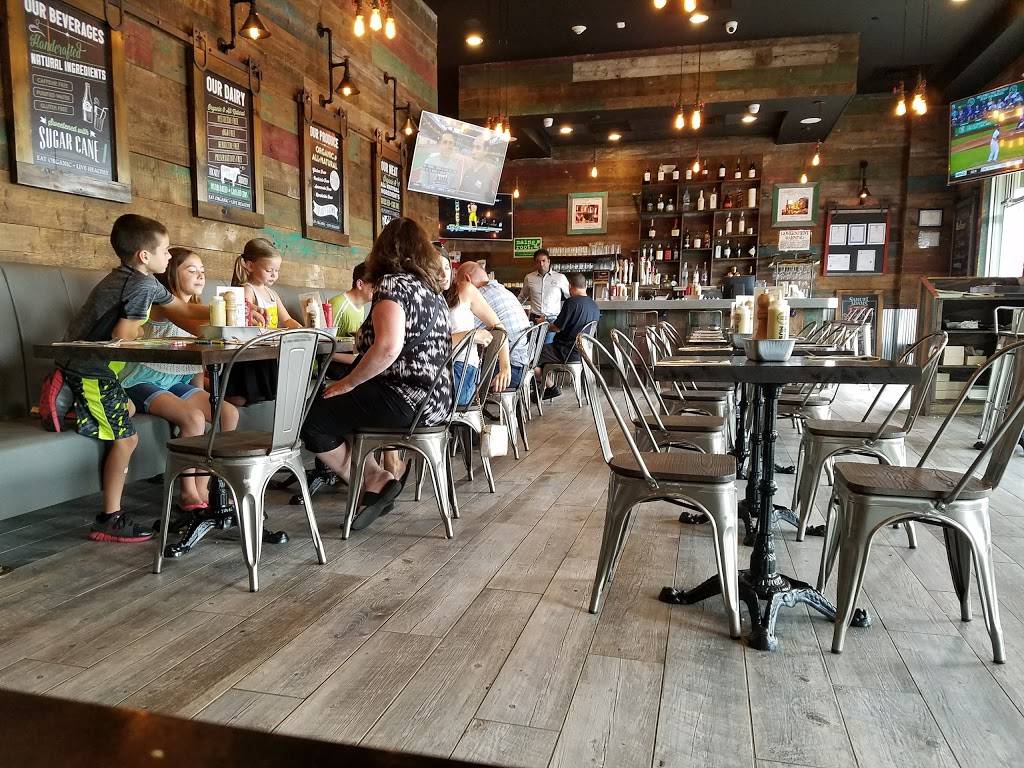 Burger Village | restaurant | 216 Broadway Mall, Hicksville, NY 11801, USA | 5165975336 OR +1 516-597-5336