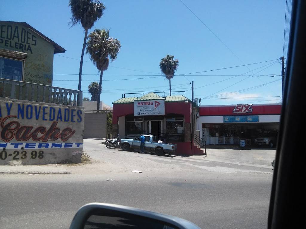 Astro Pizza | restaurant | 5371, Eucalipto 5332, 5 y 8 Hectáreas, 22636 Tijuana, B.C., Mexico | 016643782030 OR +52 664 378 2030