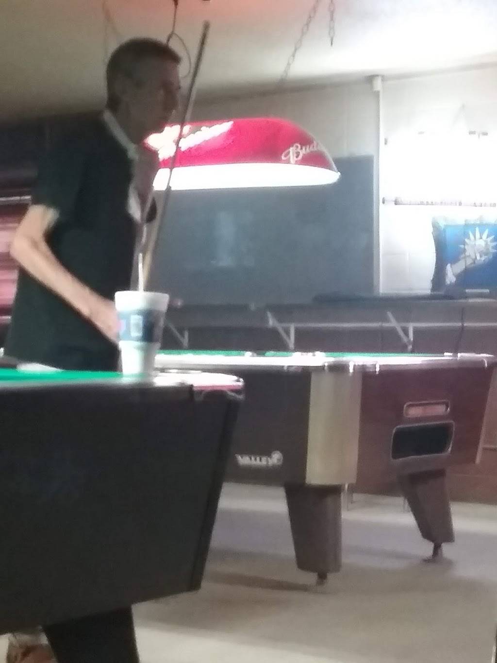 Roys Roadhouse Bar | restaurant | 22510 US 49, Saucier, MS 39574, USA | 2288321851 OR +1 228-832-1851