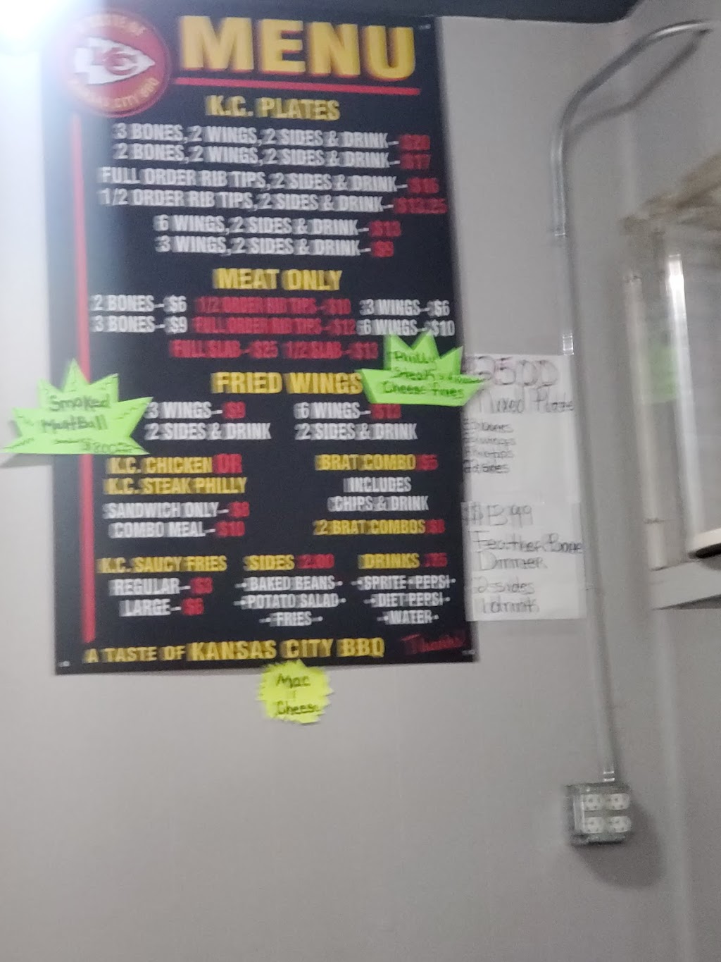 402 Bbq | restaurant | 4001 Ames Avenue, Chicago St, Omaha, NE 68104, USA | 4026188274 OR +1 402-618-8274