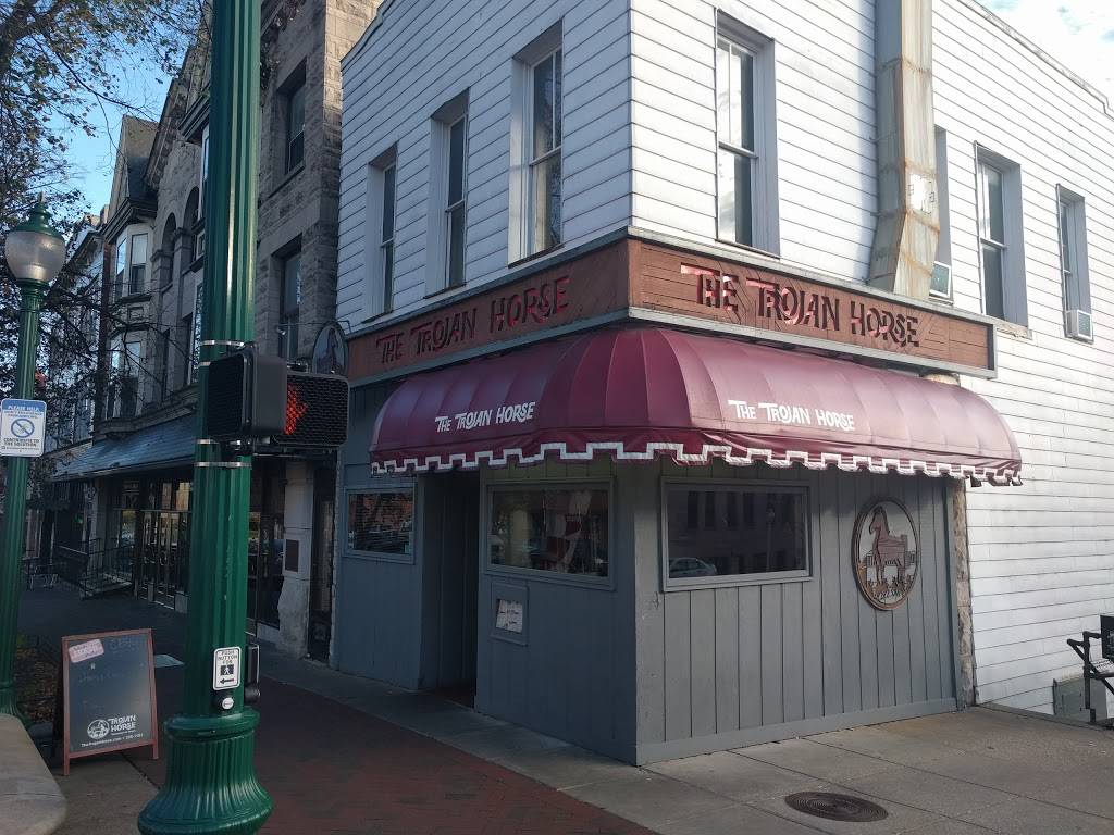 Trojan Horse | restaurant | 100 E Kirkwood Ave, Bloomington, IN 47408, USA | 8123321101 OR +1 812-332-1101