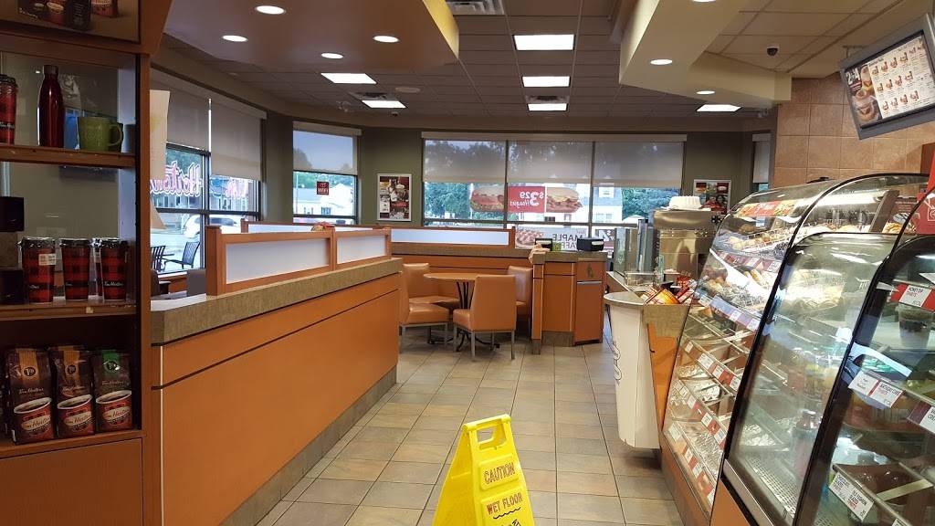 Tim Hortons | restaurant | 524 N Clinton St, Defiance, OH 43512, USA | 4197823500 OR +1 419-782-3500