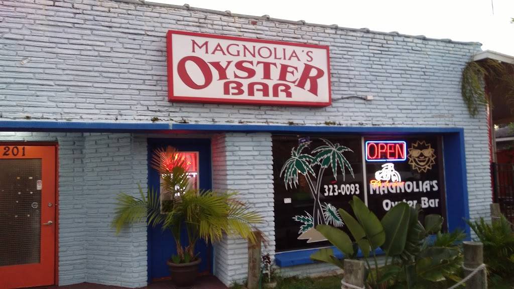 Magnolias Oyster Bar | restaurant | 201 W Magnolia St, Leesburg, FL 34748, USA | 3523230093 OR +1 352-323-0093