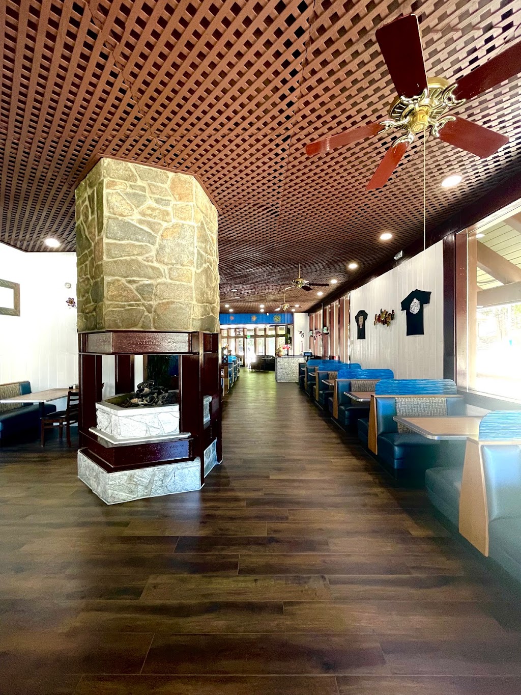 El Pájaro Azul Mexican Grill | restaurant | 27159 CA-189, Blue Jay, CA 92317, USA | 9097448554 OR +1 909-744-8554