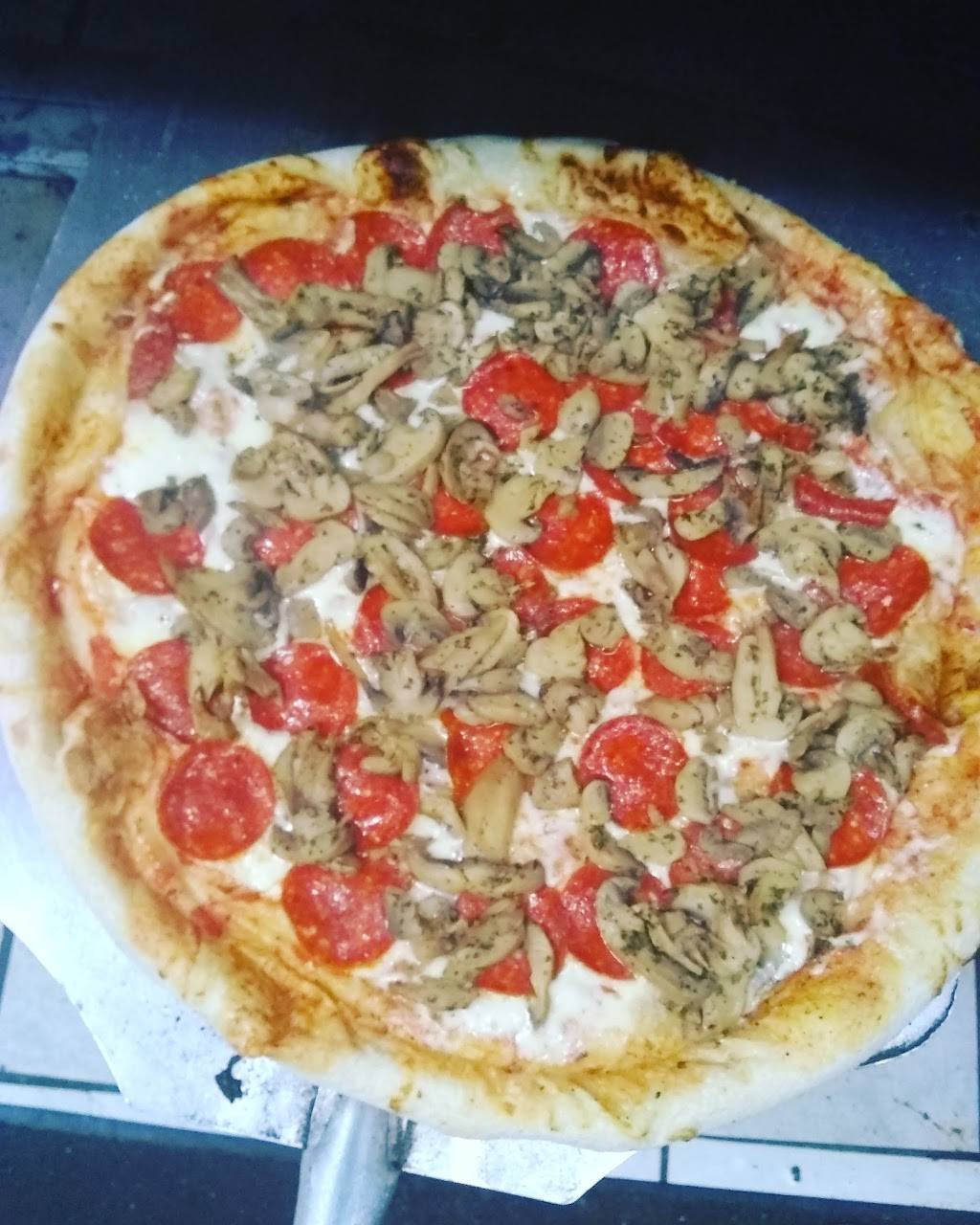 Italian Village Pizza | restaurant | 5037 Second Avenue, Pittsburgh, PA 15207, USA | 4125211900 OR +1 412-521-1900